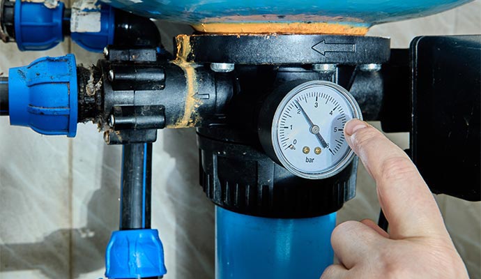 Water pressure gauge inspection